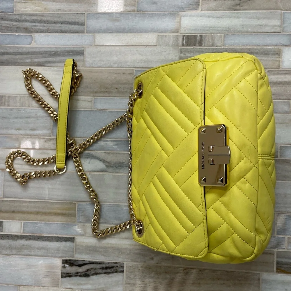 Michael Kors 35SOGP6F2U Peyton Medium Shoulder Flap Vegan Faux Sunshine - Picture 5 of 16